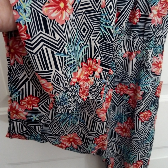 1-piece romper - Picture 4 of 4